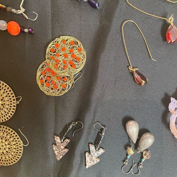 Bundle of earrings - 20 pairs- never worn - Picture 4 of 9